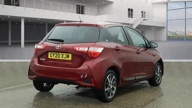 Used Toyota Yaris 111 HP (81 kW) 2020 Red Hatchback