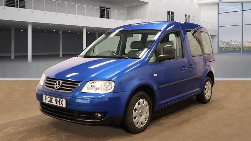 Used VW Caddy Maxi Life 105 HP (77 kW) 2010 Blue MPV