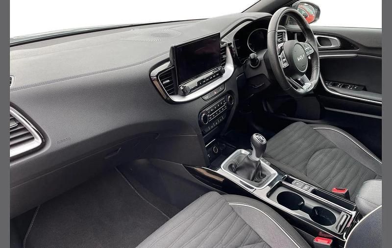 Used Kia XCeed GT-Line 158 HP (116 kW) 2023 Silver SUV