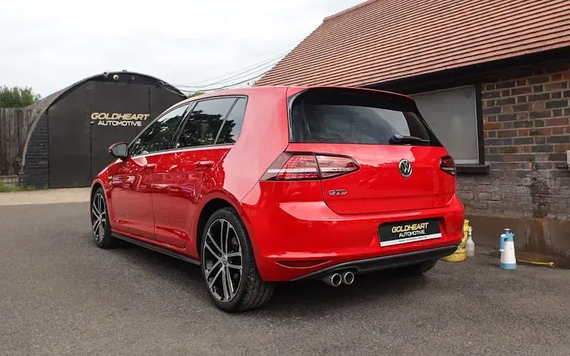 Used VW Golf VII GTD 184 HP (135 kW) 2015 Red Hatchback