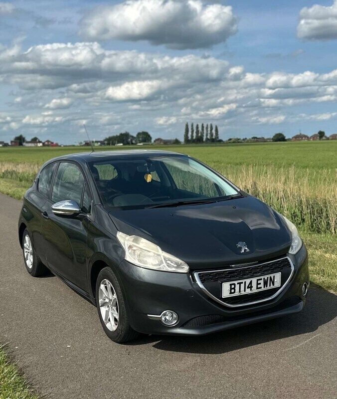Grey Used 2014 Peugeot 208 Active Hatchback | £2,495 (Good price) - Image 1/4
