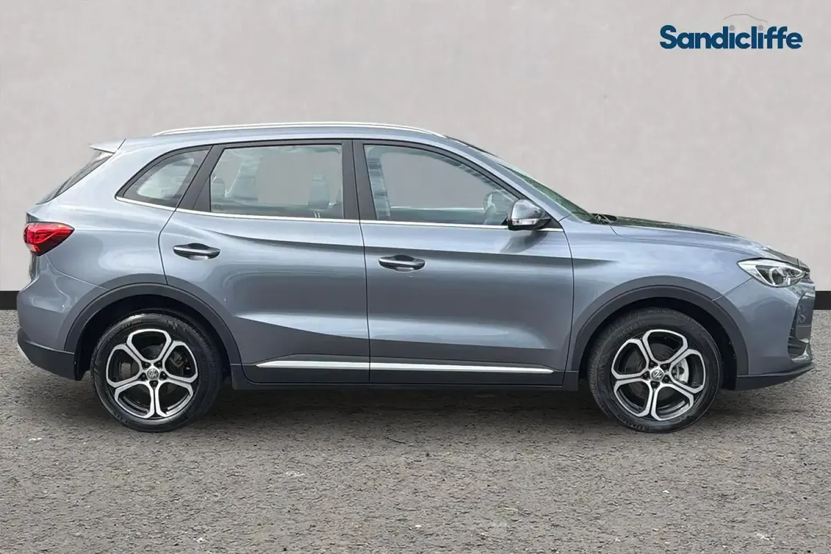 Used MG ZS SE 196 HP (144 kW) 2024 Metallic  hampstead grey SUV