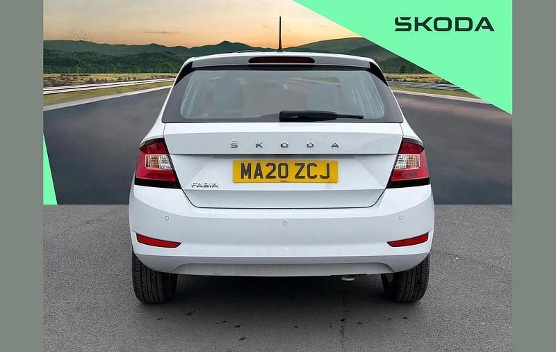 Used Skoda Fabia SE 94 HP (69 kW) 2020 White Hatchback