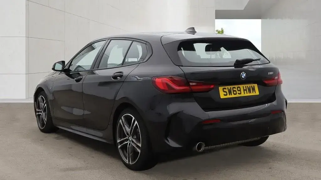 Used BMW 118 M Sport 140 HP (102 kW) 2020 Black Hatchback