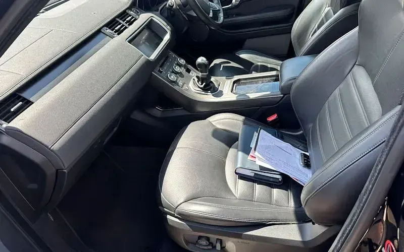 Used Land Rover Range Rover evoque HSE Dynamic 150 HP (110 kW) 2018 Black SUV