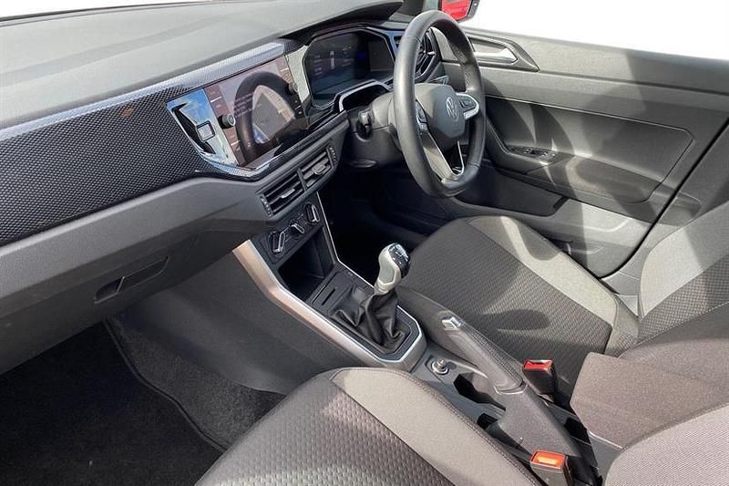 Used VW Polo Life 95 HP (69 kW) 2023 Silver Hatchback