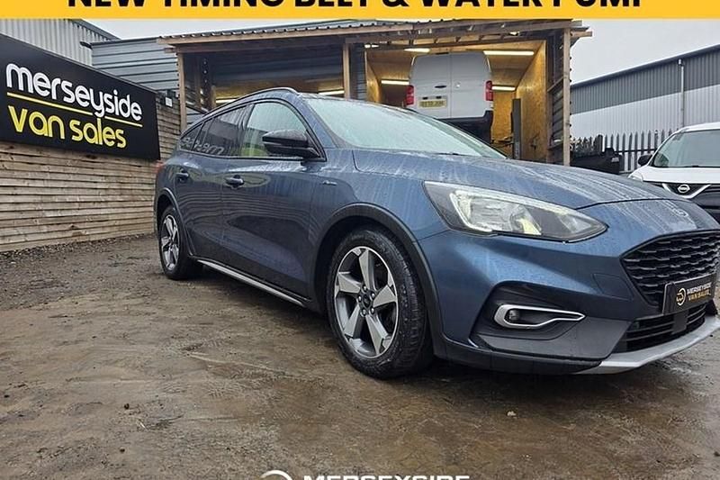 Used Ford Focus Active 120 HP (88 kW) 2020 Blue Estate