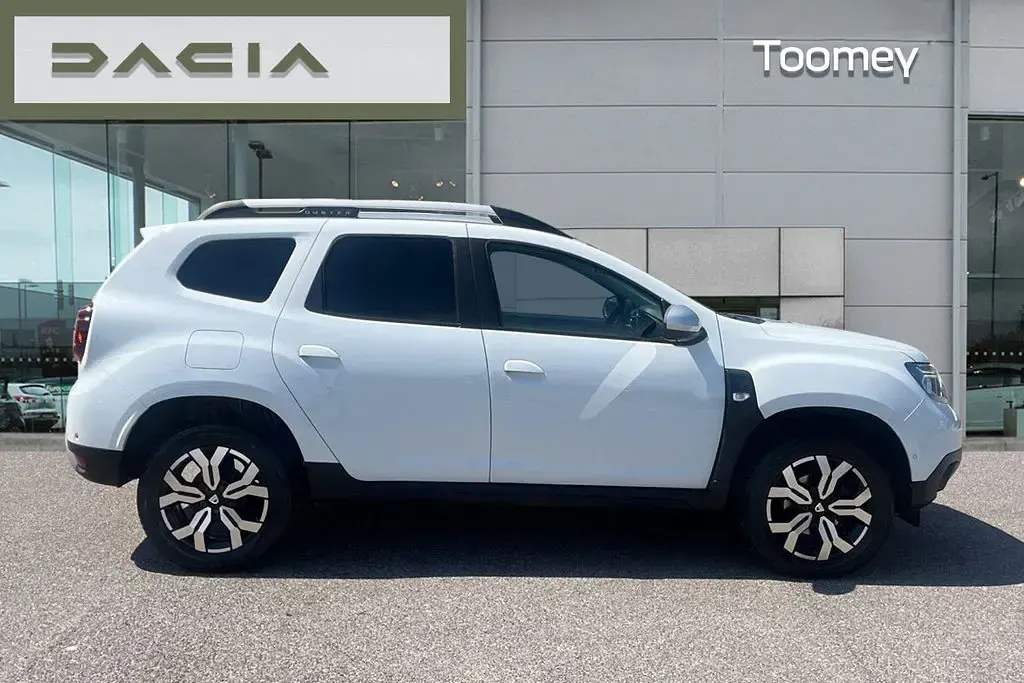 Used Dacia Duster Prestige 99 HP (72 kW) 2021 White SUV