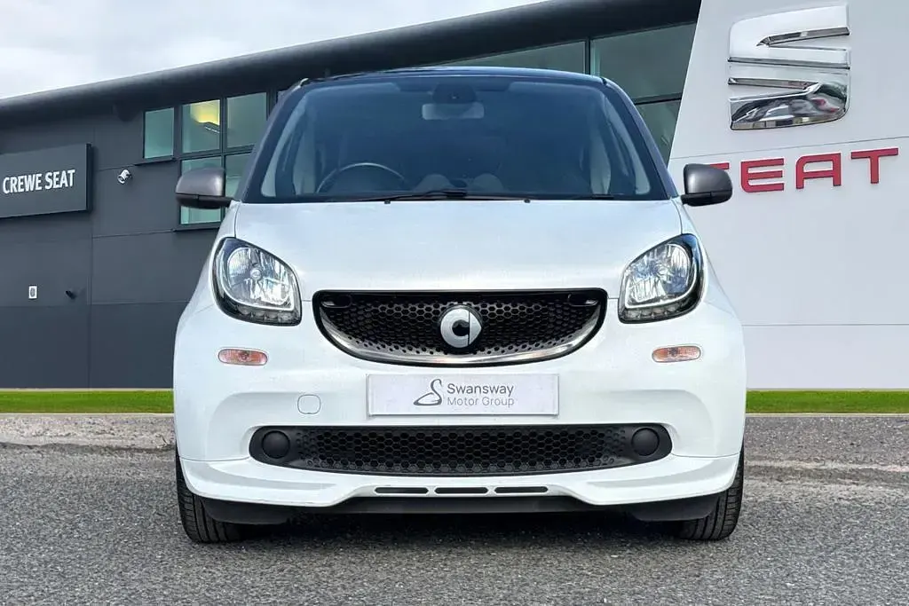 Used Smart ForTwo Coupé Brabus 90 HP (66 kW) 2016 White Coupe