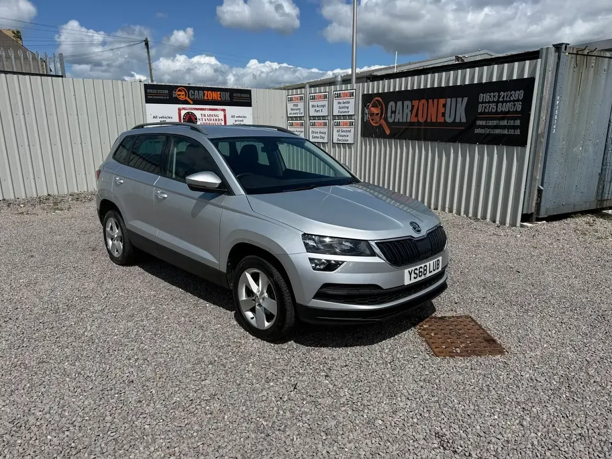 Used Skoda Karoq SE 116 HP (85 kW) 2018 Silver SUV