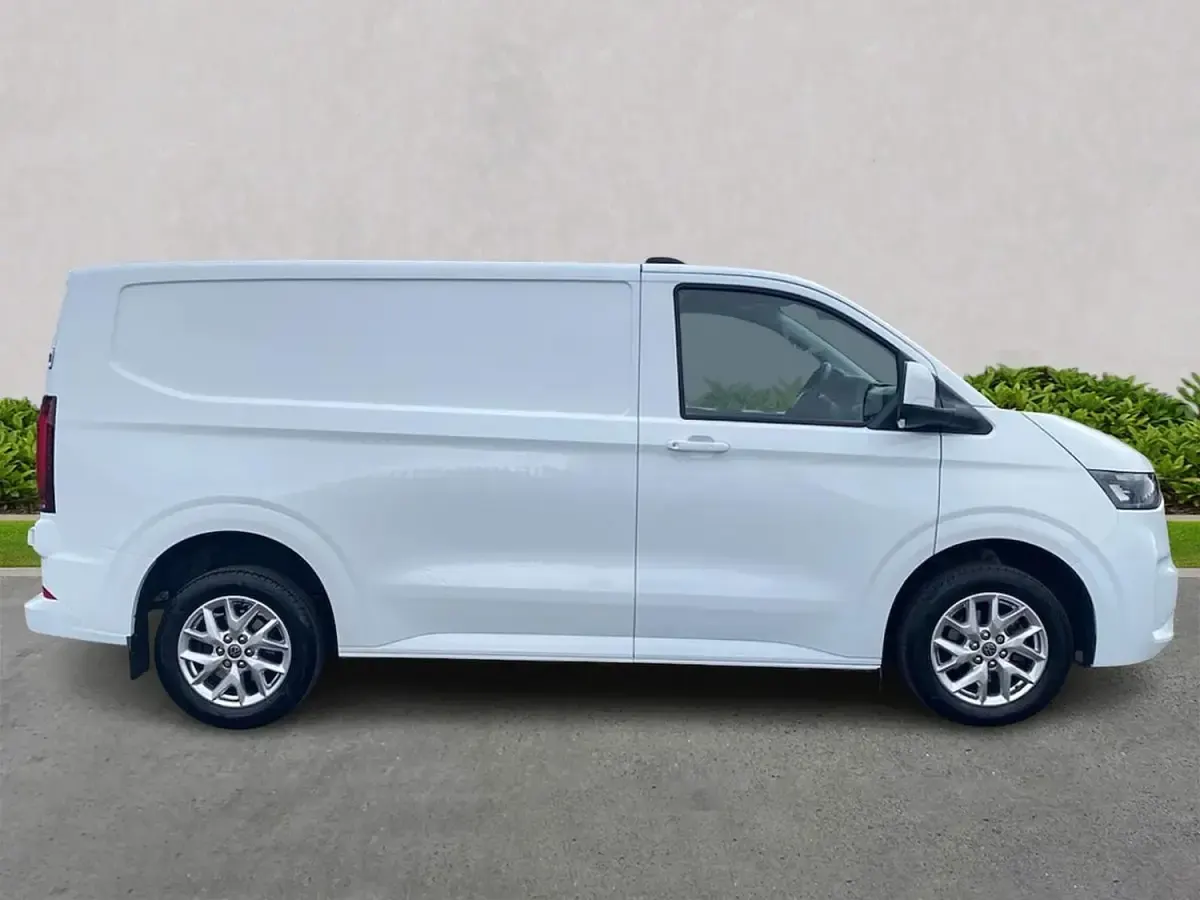 Usado VW Transporter S 150 CV (110 kW) 2025 Blanco Van