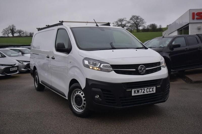 Used Vauxhall Vivaro S 100 HP (73 kW) 2023 White MPV