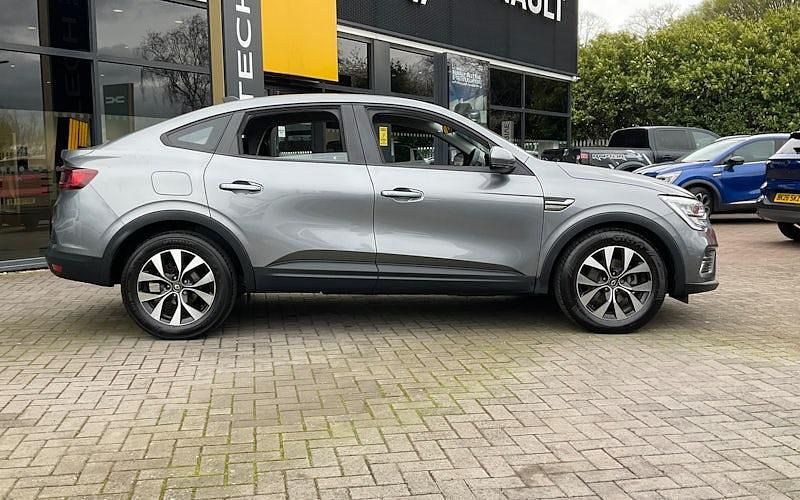 Used Renault Arkana Iconic 143 HP (105 kW) 2022 SUV