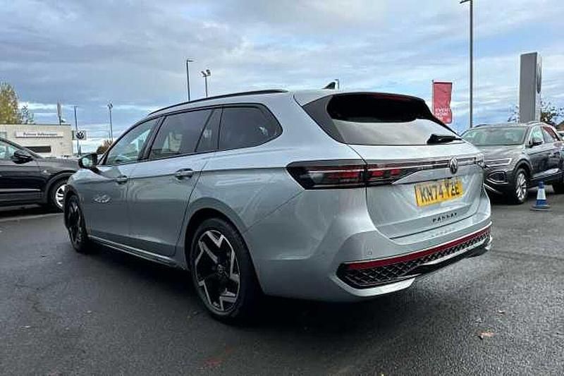 Used VW Passat 150 HP (110 kW) 2024 Estate