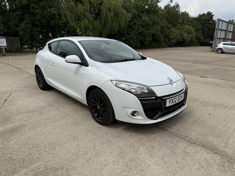 White Used 2012 Renault Mégane Coupé Dynamique Coupe | £2,995 - Image 1/4