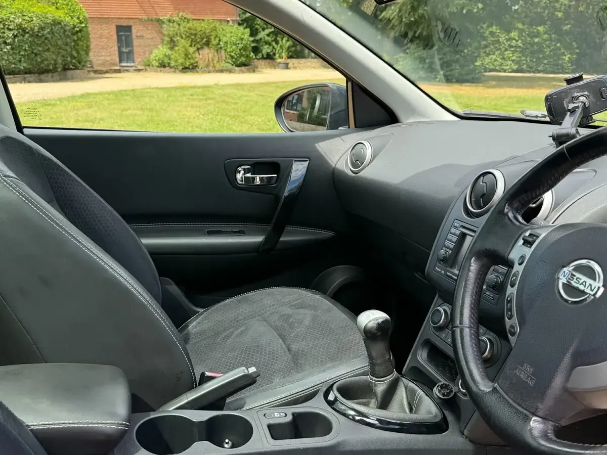 Used Nissan Qashqai 360º 2013 Black SUV