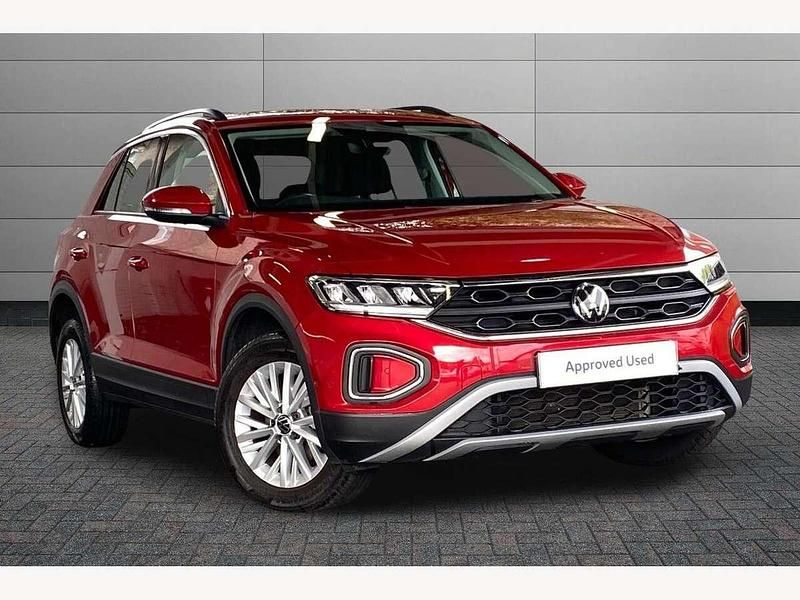 Red Used 2022 VW T-Roc Life SUV | £18,850 (Fair price) - Image 1/3