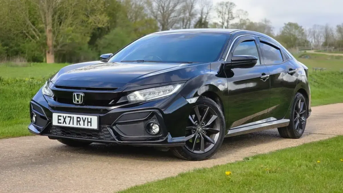 Begagnad Honda Civic SR 126 HK (92 kW) 2021 Svart Halvkombi