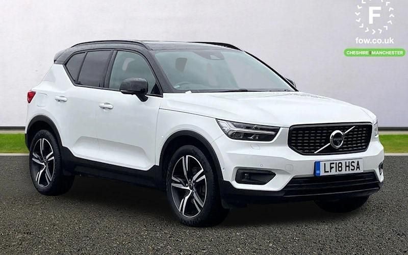 White Used 2018 Volvo XC40 SUV | £22,799 (Fair price) - Image 1/4