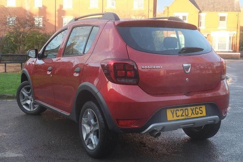 Used Dacia Sandero Essentiel 2020 Red Hatchback