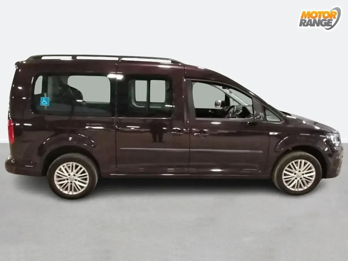 Used VW Caddy Maxi Life 122 HP (89 kW) 2021 Mauve/purple MPV