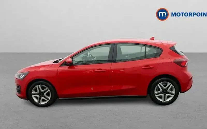 Used Ford Focus Trend 120 HP (88 kW) 2022 Red Hatchback