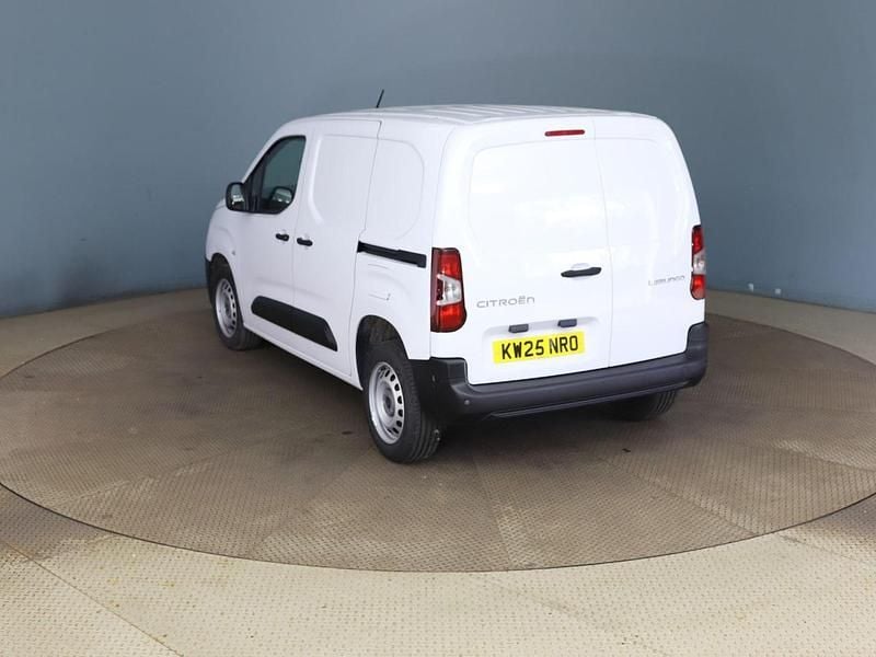 Used Citroën Berlingo 101 HP (74 kW) 2025 White MPV