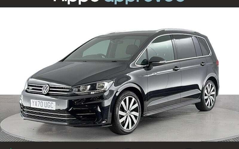 Used 2026 VW Touran R-line MPV | £18,720 (Good price) - Image 1/4
