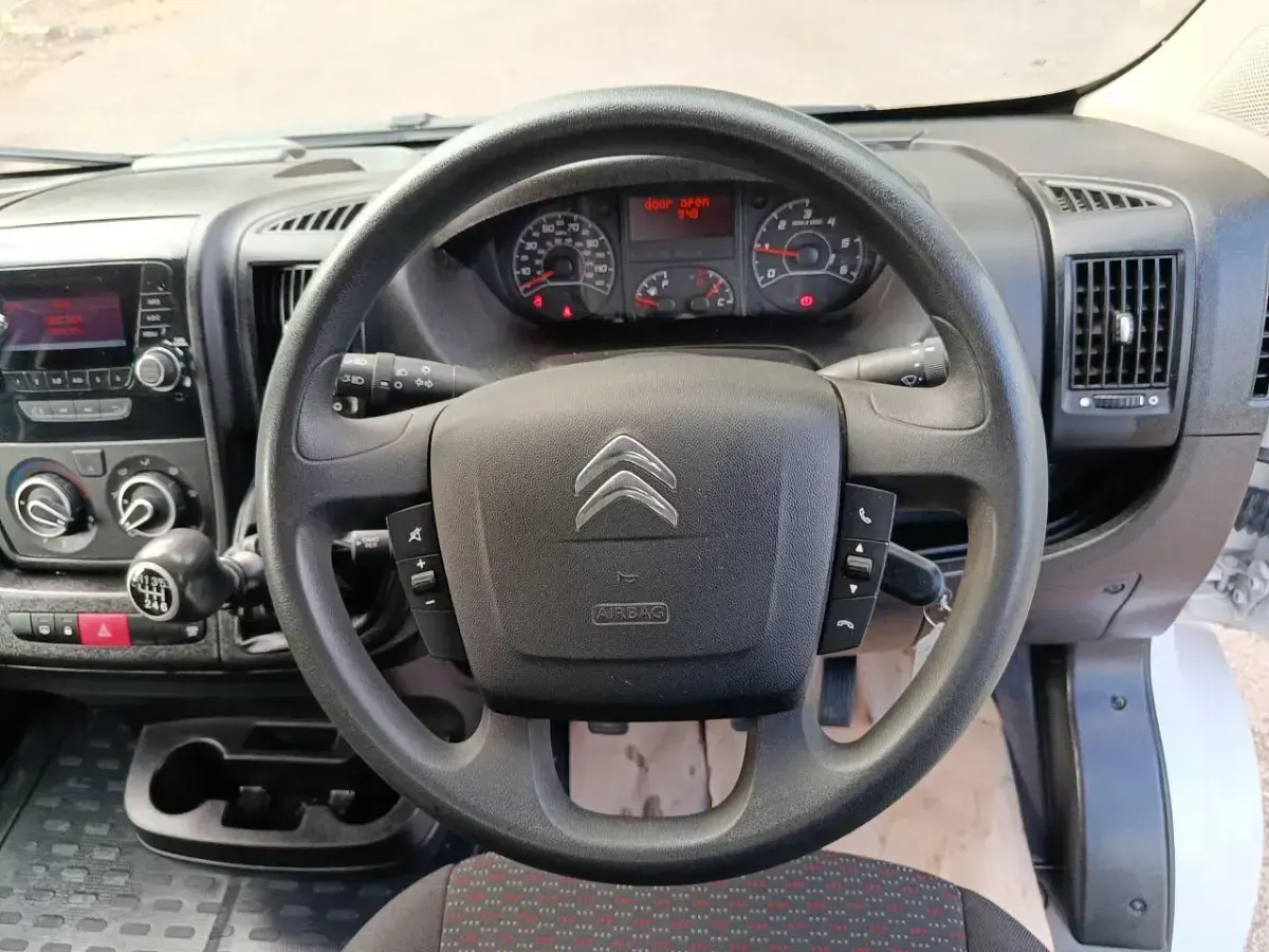 Used Citroën Relay 138 HP (101 kW) 2022 White Van