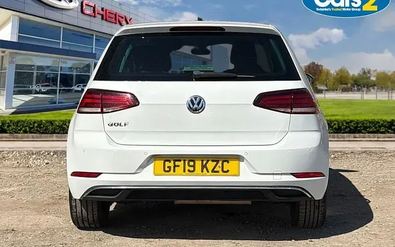 Used VW Golf VII Match 116 HP (85 kW) 2019 White Hatchback