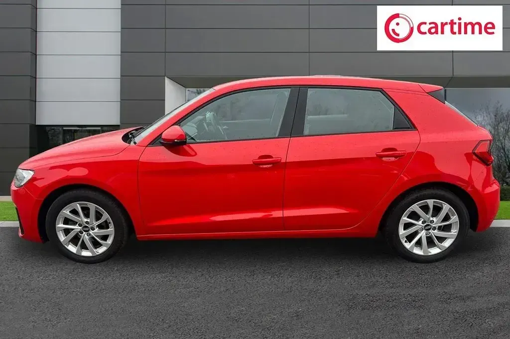 Used Audi A1 Sportback Sport 95 HP (69 kW) 2022 Red Hatchback