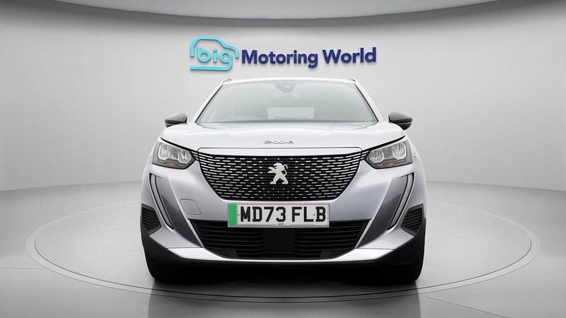 Used Peugeot e-2008 Allure+ 98 kW (134 HP) 2023 Grey SUV