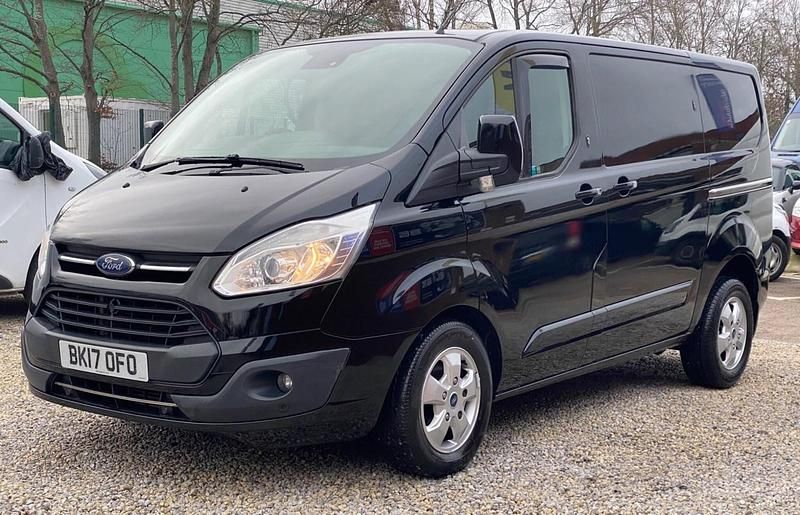 Used Ford Transit Custom Limited 130 HP (95 kW) 2017 Black Van