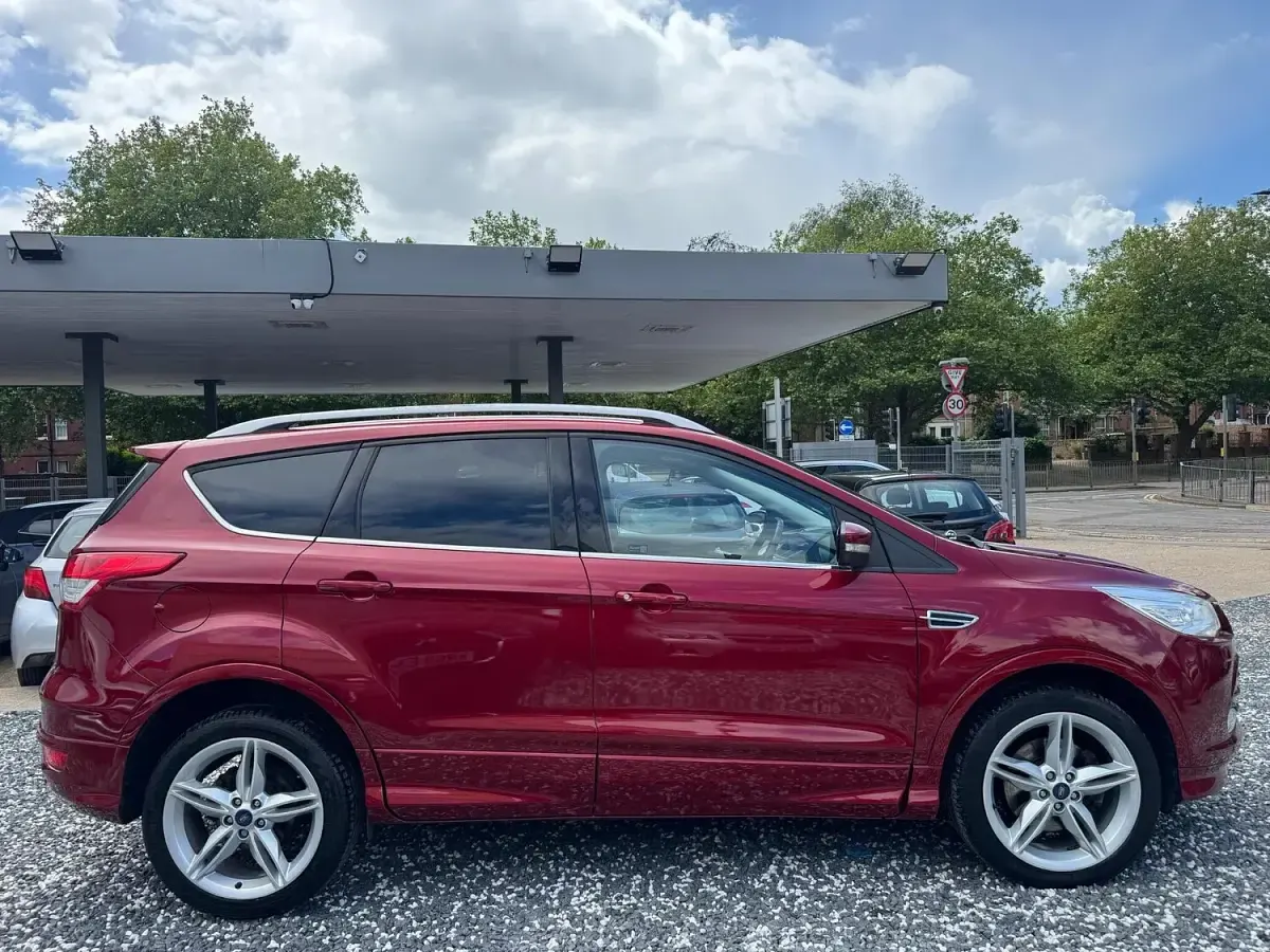 Used Ford Kuga Titanium X 180 HP (132 kW) 2016 Red SUV
