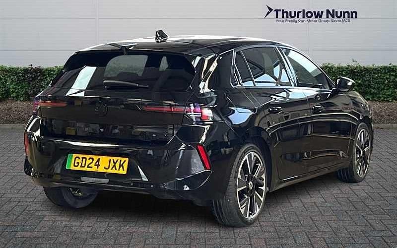 Used Vauxhall Astra Ultimate 114 kW (156 HP) 2024 Black Hatchback