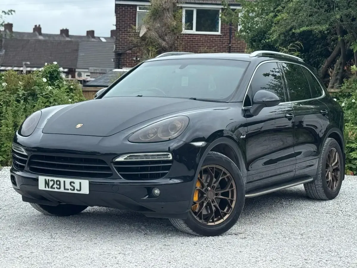 Used Porsche Cayenne 245 HP (180 kW) 2013 Black SUV