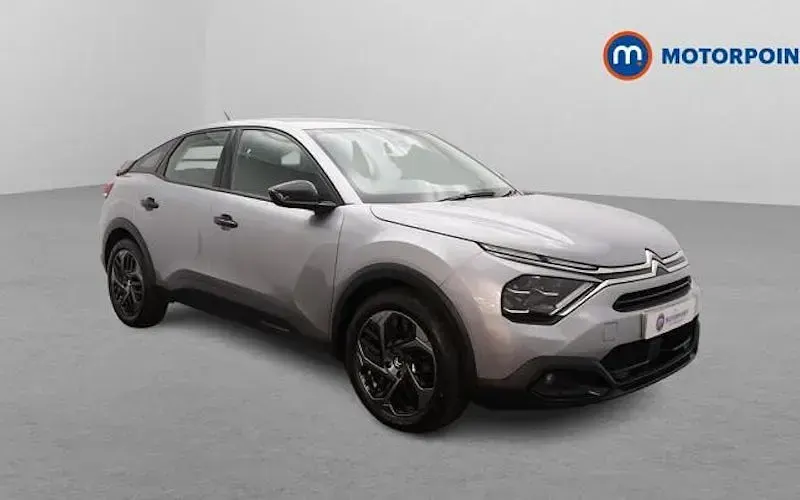 Used Citroën C4 PureTech 101 HP (74 kW) 2023 SUV