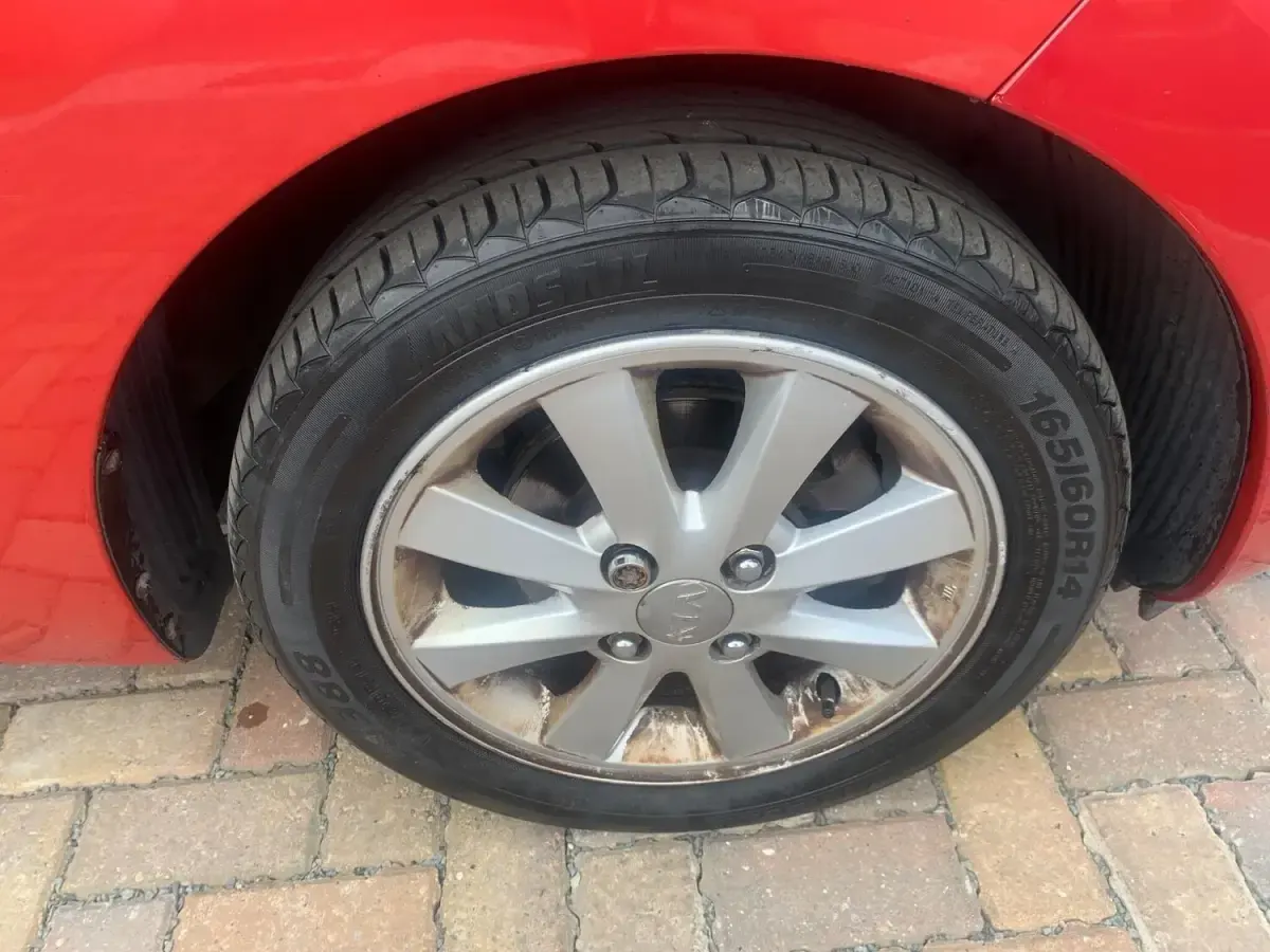 Used Kia Picanto 85 HP (62 kW) 2013 Red Hatchback