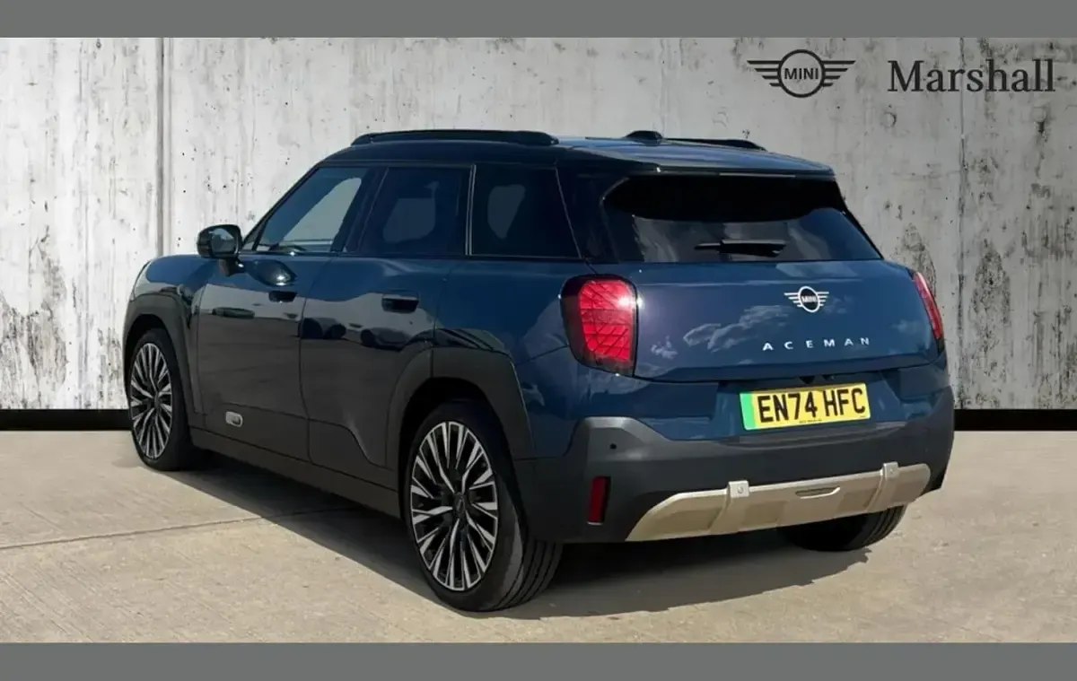 Used Mini Aceman Exclusive 135 kW (184 HP) 2025 Indigo sunset blue SUV
