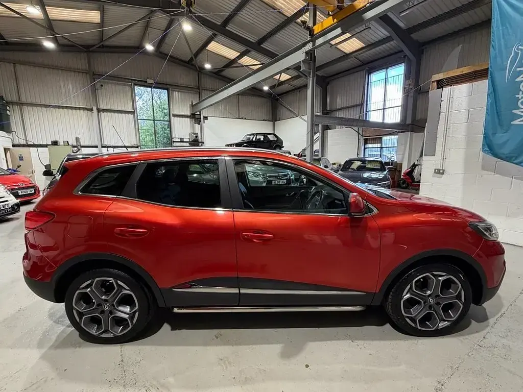 Used Renault Kadjar Dynamique 130 HP (95 kW) 2016 Red SUV