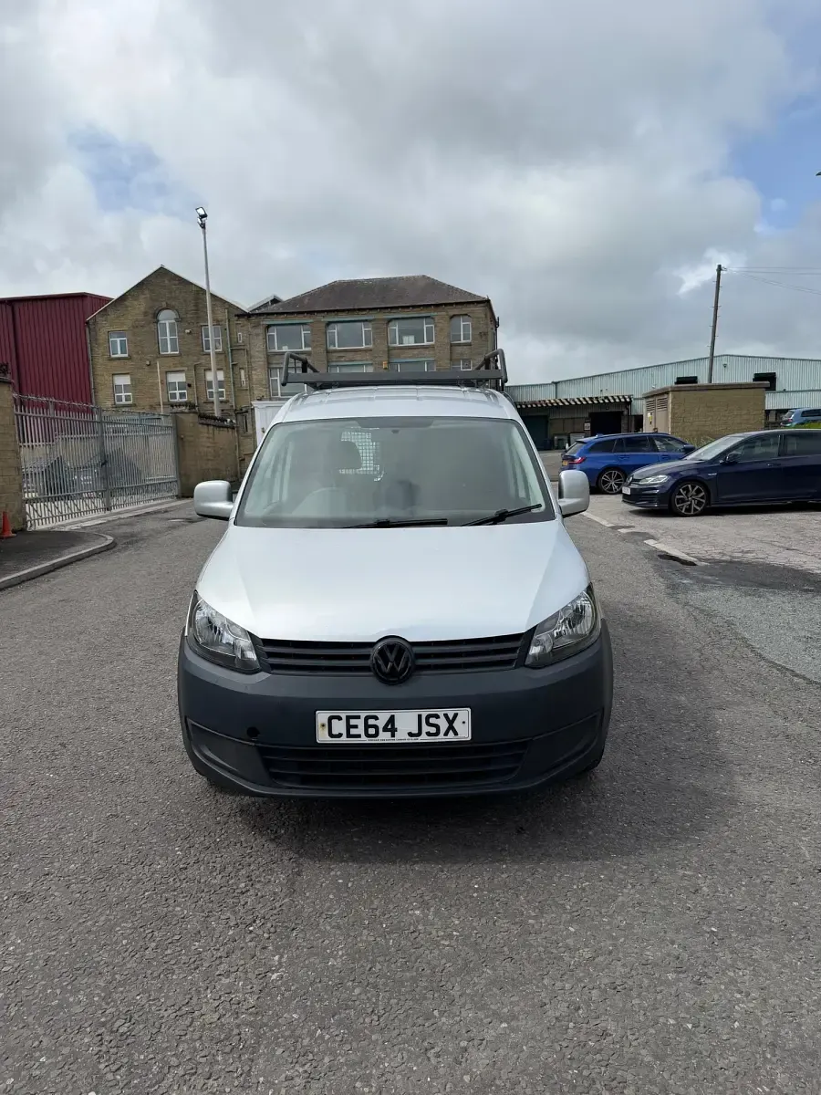 Used VW Caddy Trendline 102 HP (75 kW) 2014 Silver MPV