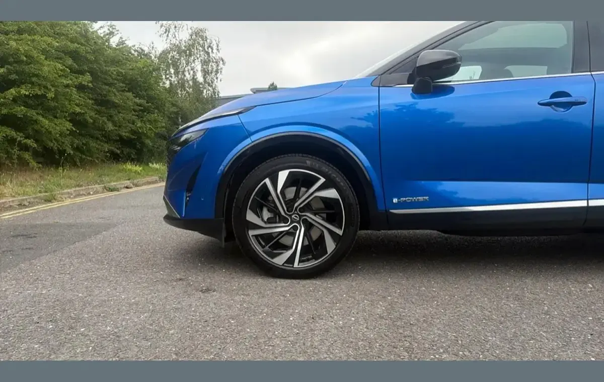 Used Nissan Qashqai Tekna+ 190 HP (139 kW) 2025 Blue SUV