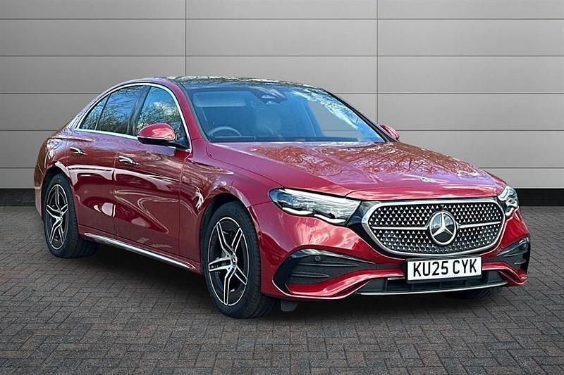 Used Mercedes E300 AMG Line Premium 313 HP (230 kW) 2025 Red Sedan