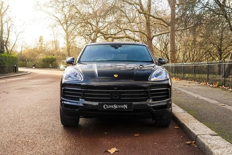 Usado Porsche Cayenne Platinum Edition 462 CV (339 kW) 2022 Negro SUV