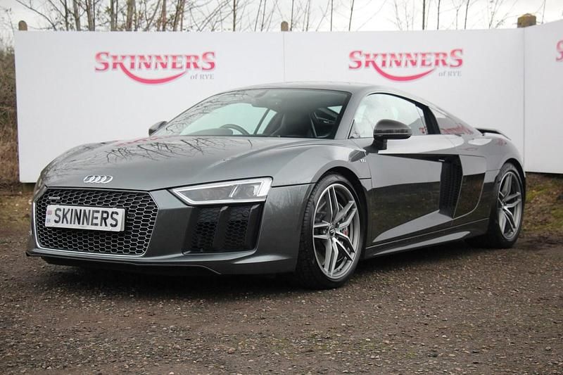 Used Audi R8 Coupé 610 HP (448 kW) 2015 Grey Coupe