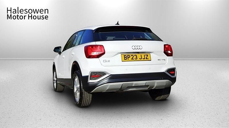 Used Audi Q2 Sport 110 HP (80 kW) 2023 White SUV