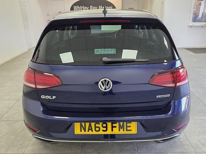 Used VW Golf VII Match 130 HP (95 kW) 2019 Blue Hatchback