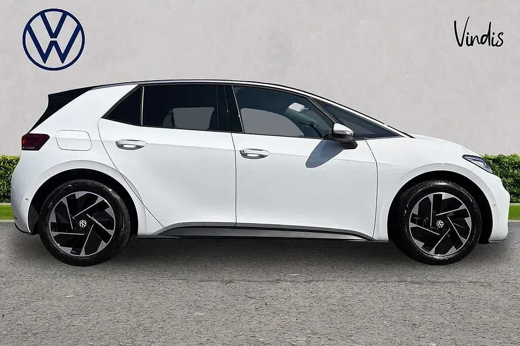 Used VW ID.3 Pro 150 kW (204 HP) 2026 White Hatchback