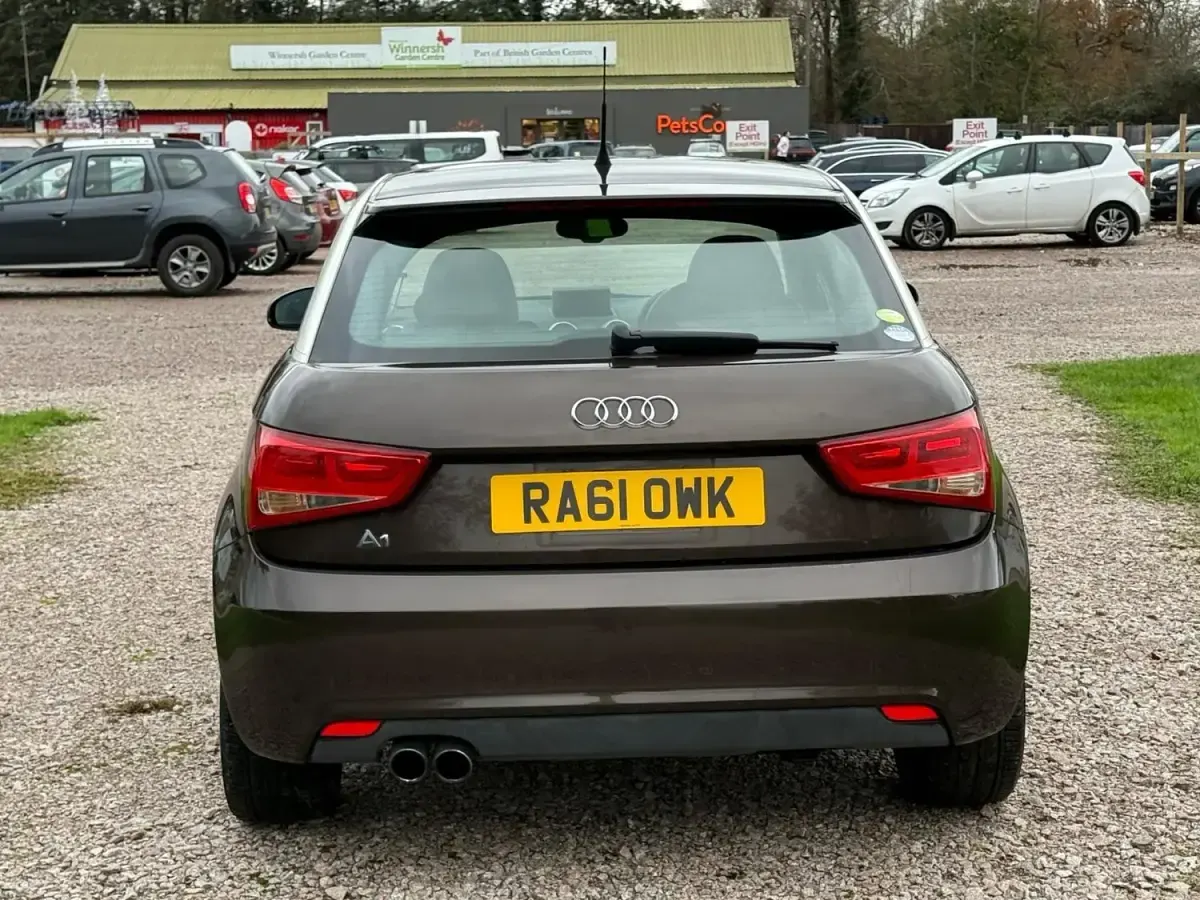Begagnad Audi A1 Sport 2011 Brun Halvkombi