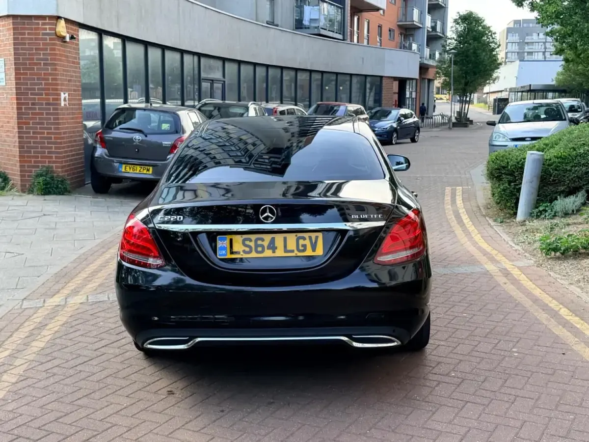 Usado Mercedes C220 2014 Negro Berlina